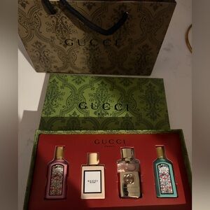 Gucci Women's mini perfume set